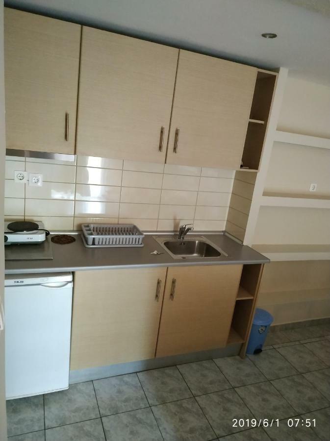 Lazaros Apartments Olympiaki Akti Exterior photo